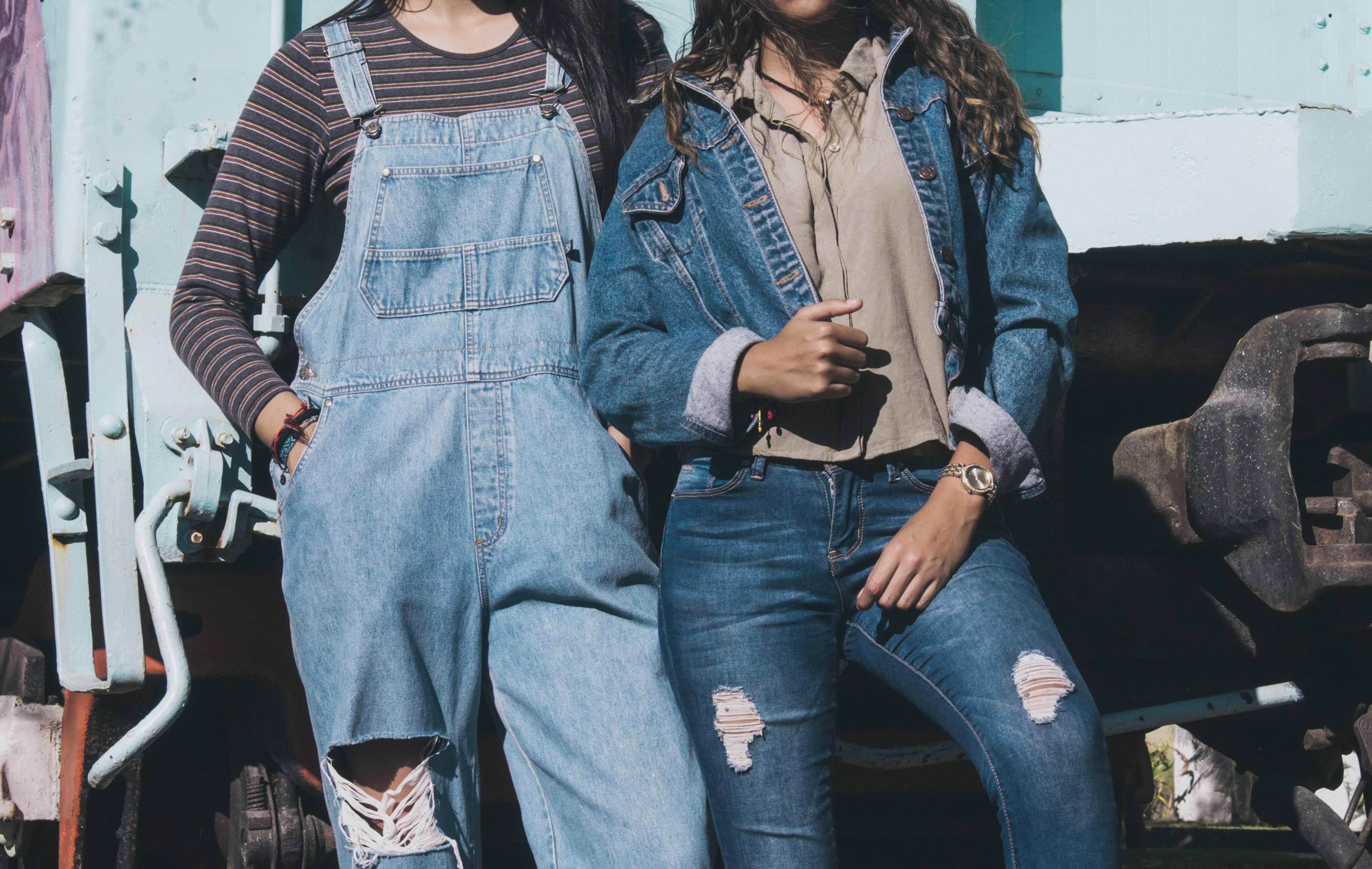 Kleding Gender-neutrale kleding volwassenen Jeans London Calling Super High-Waisted 80's Dark Wash Denim Broek met rode voering 