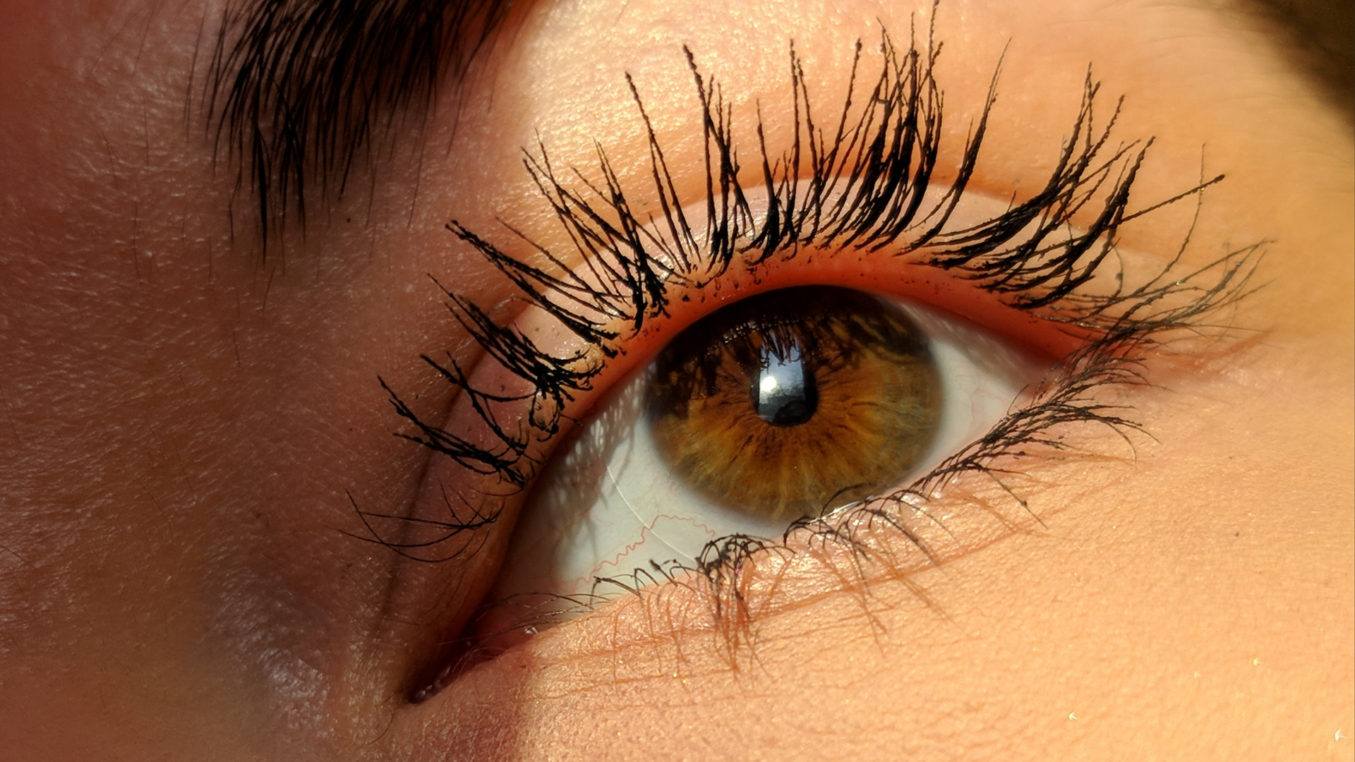 Wil je Deze spotgoedkope mascara gaat viral op TikTok omdat ‘ie zo