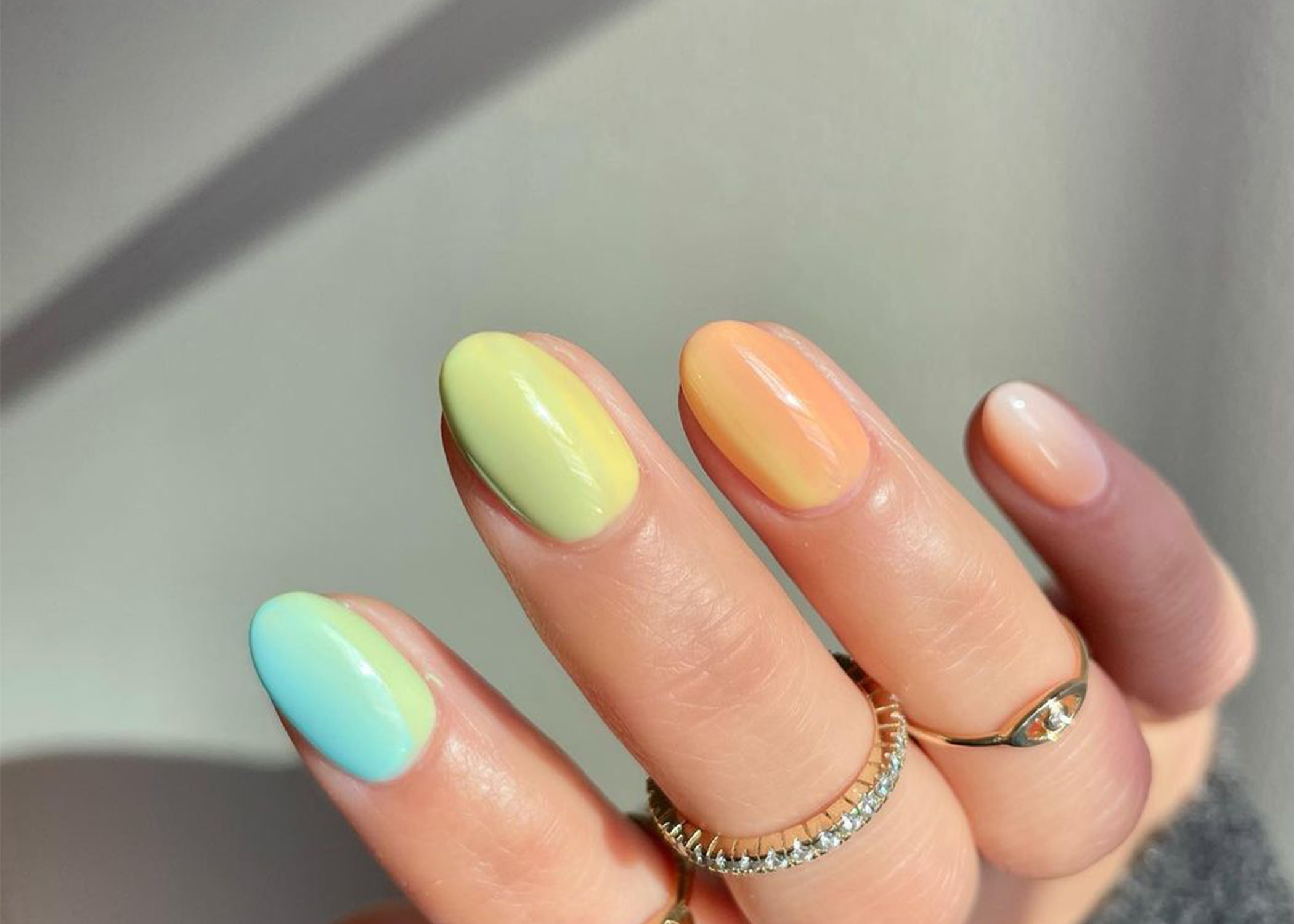 Pasen nail art nagels