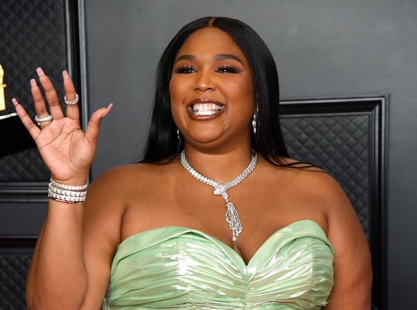 wat eet lizzo, food diary, vegan