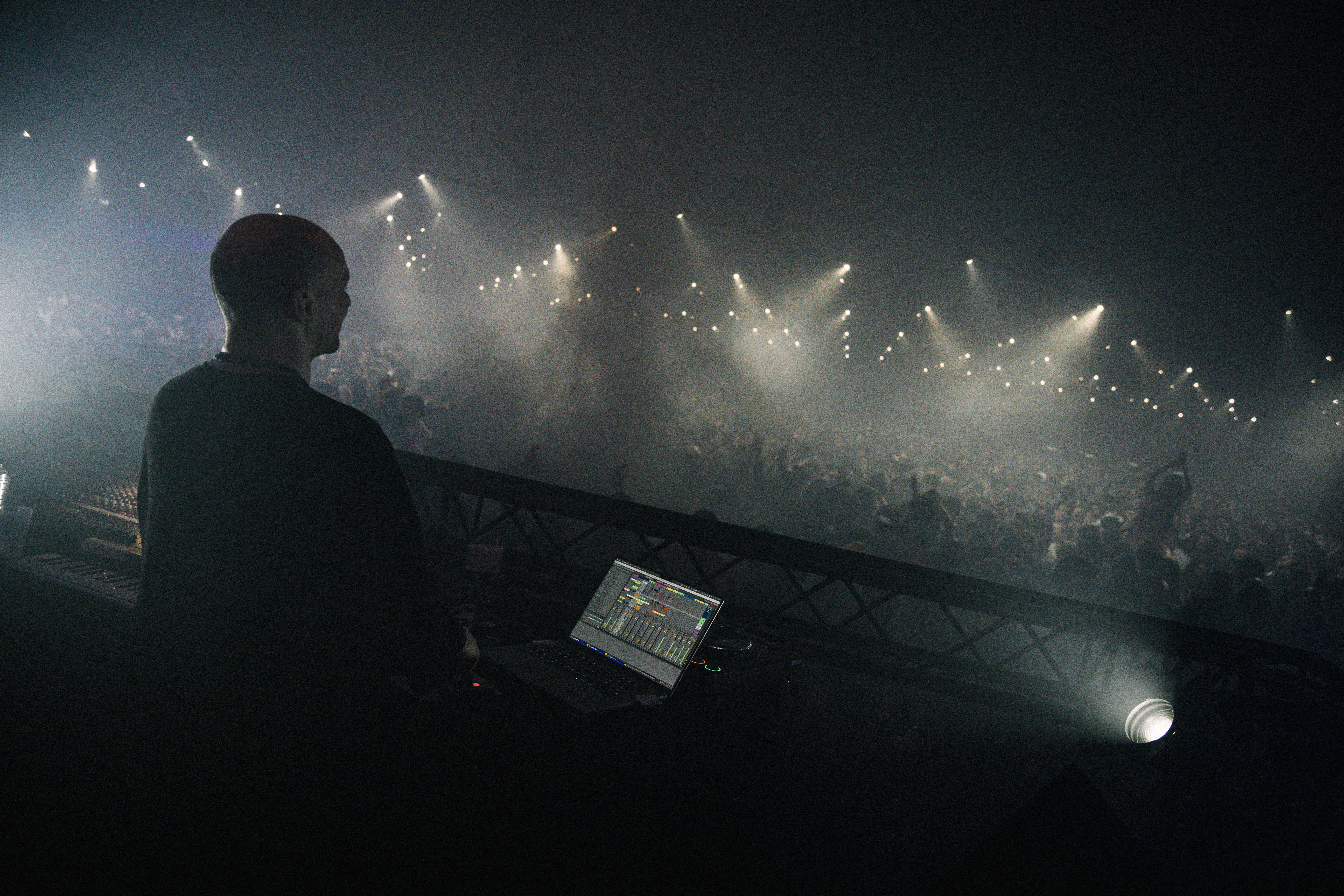 TB_SORA_Rave_HighRes_7666