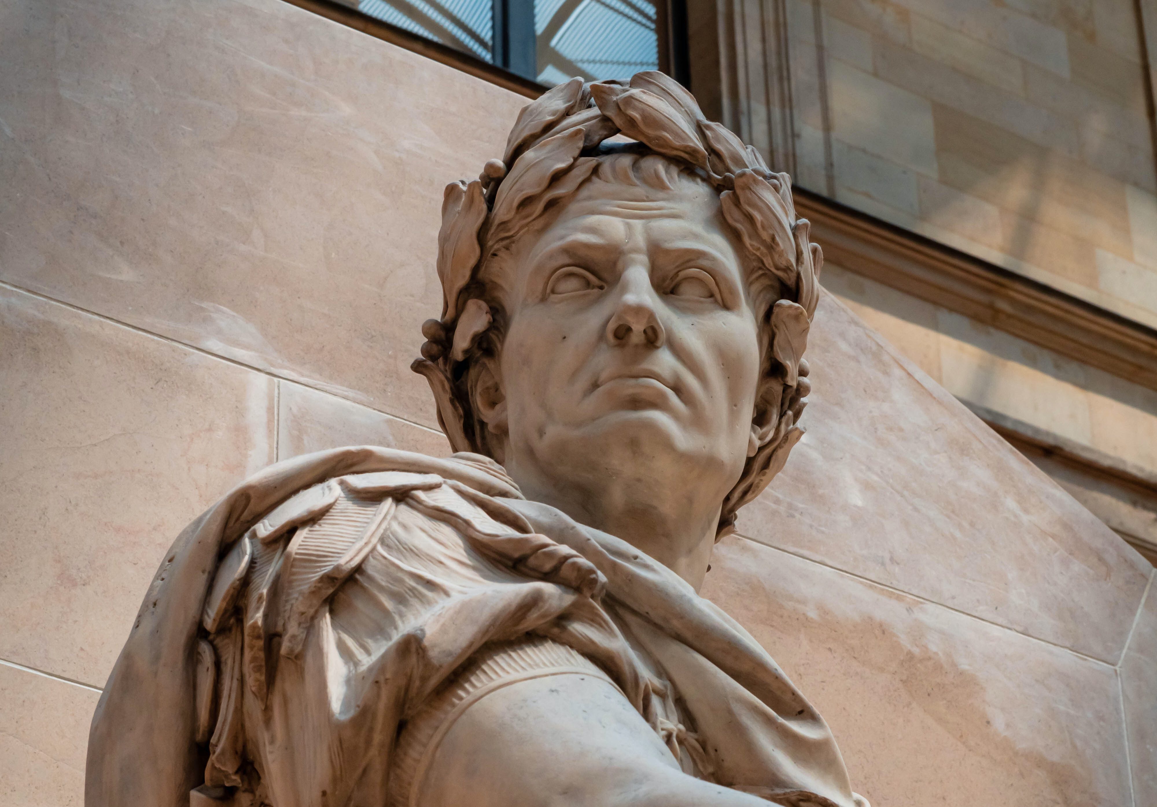 Waarom denken mannen vaak aan het Romeinse rijk? Trend uitgelegd