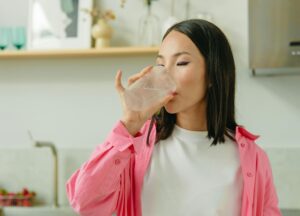 overhydrateren hoeveel water is te veel