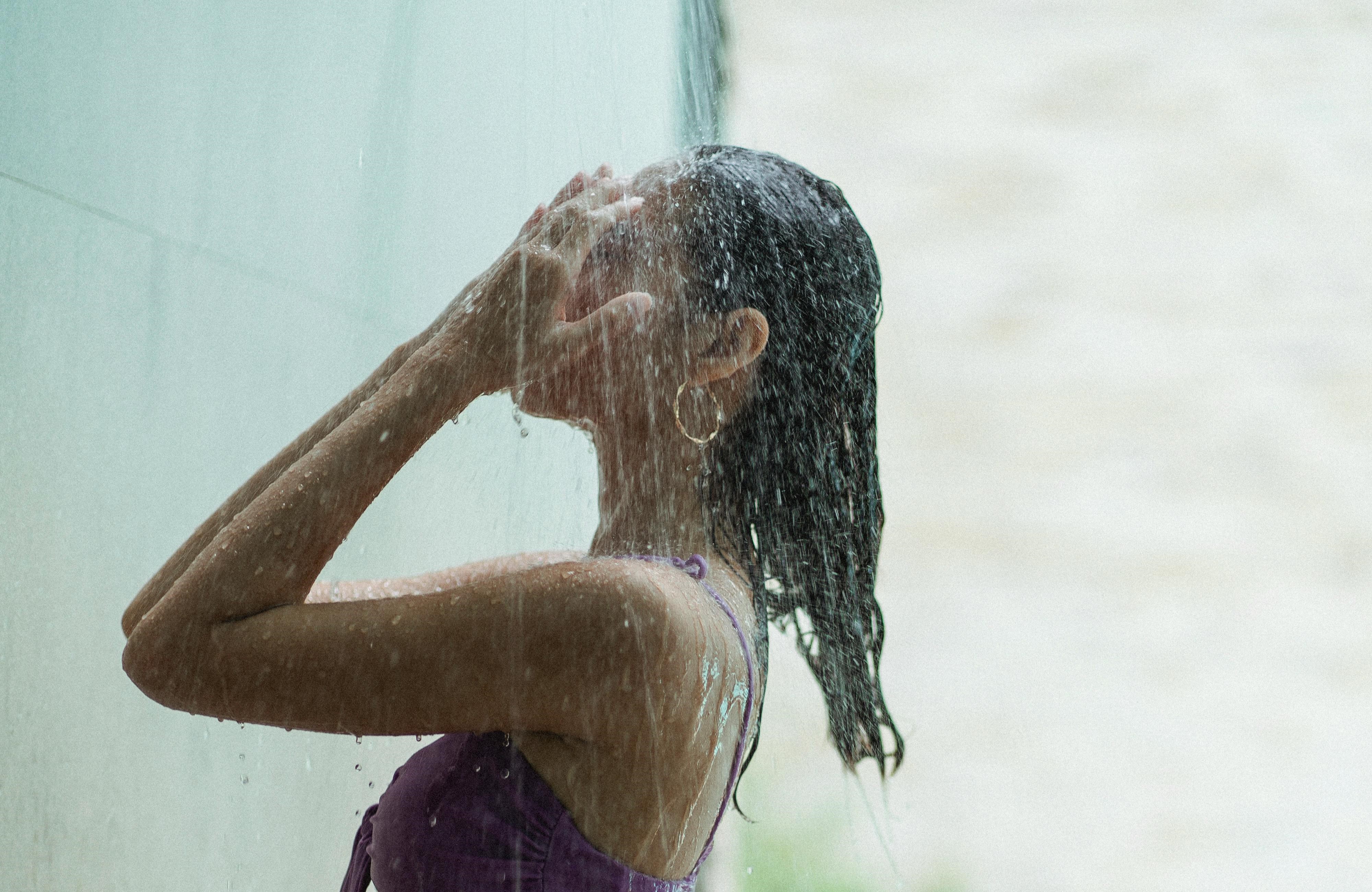 huilen onder de douche reden
