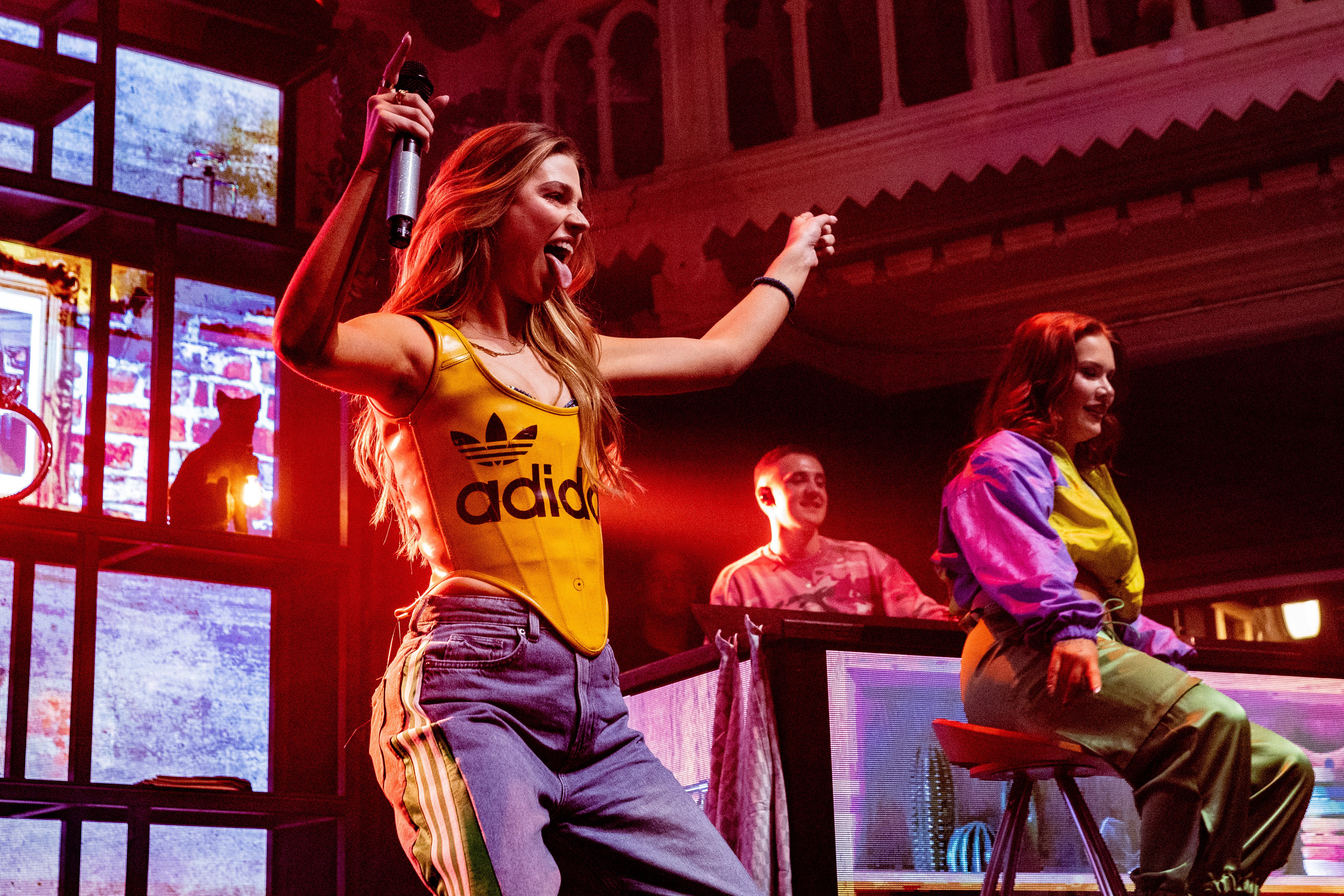 Roxy Dekker Huisfeestje tour tickets