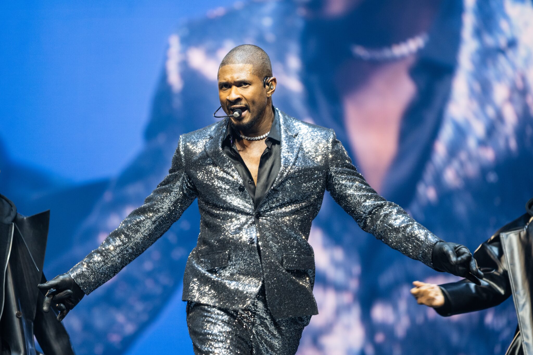 Usher geeft show in Ziggo Dome