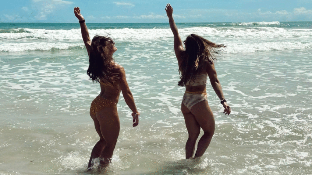 stranddag vriendinnen bizarre bekentenis